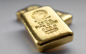 Debunking The Bogus Case Against Gold | BullionBuzz | Nick's Top Six